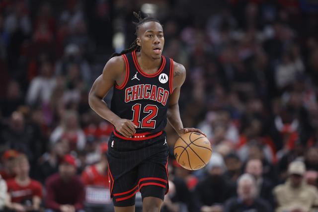 媒体人：杨鸣回归辽篮 是现教练乌戈主动请求