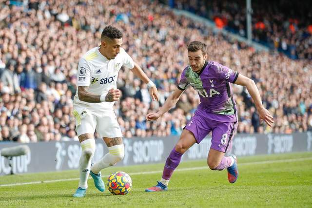 易建联9号球衣正式退役 阿联哽咽感谢所有球迷