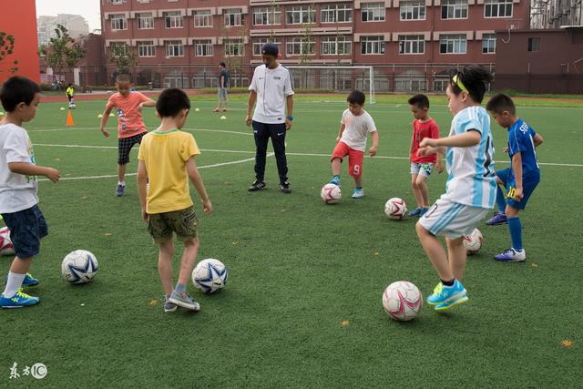 翟晓川18分首钢胜深圳 程帅澎26分浙江胜福建