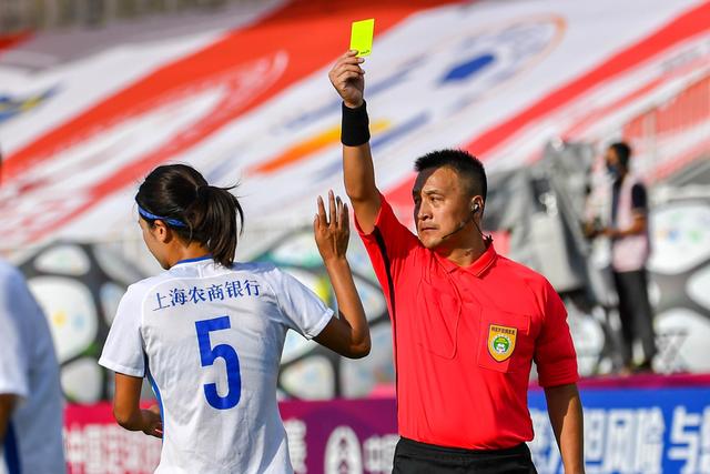 詹姆斯30分浓眉25+23 湖人力克掘金结束11连败